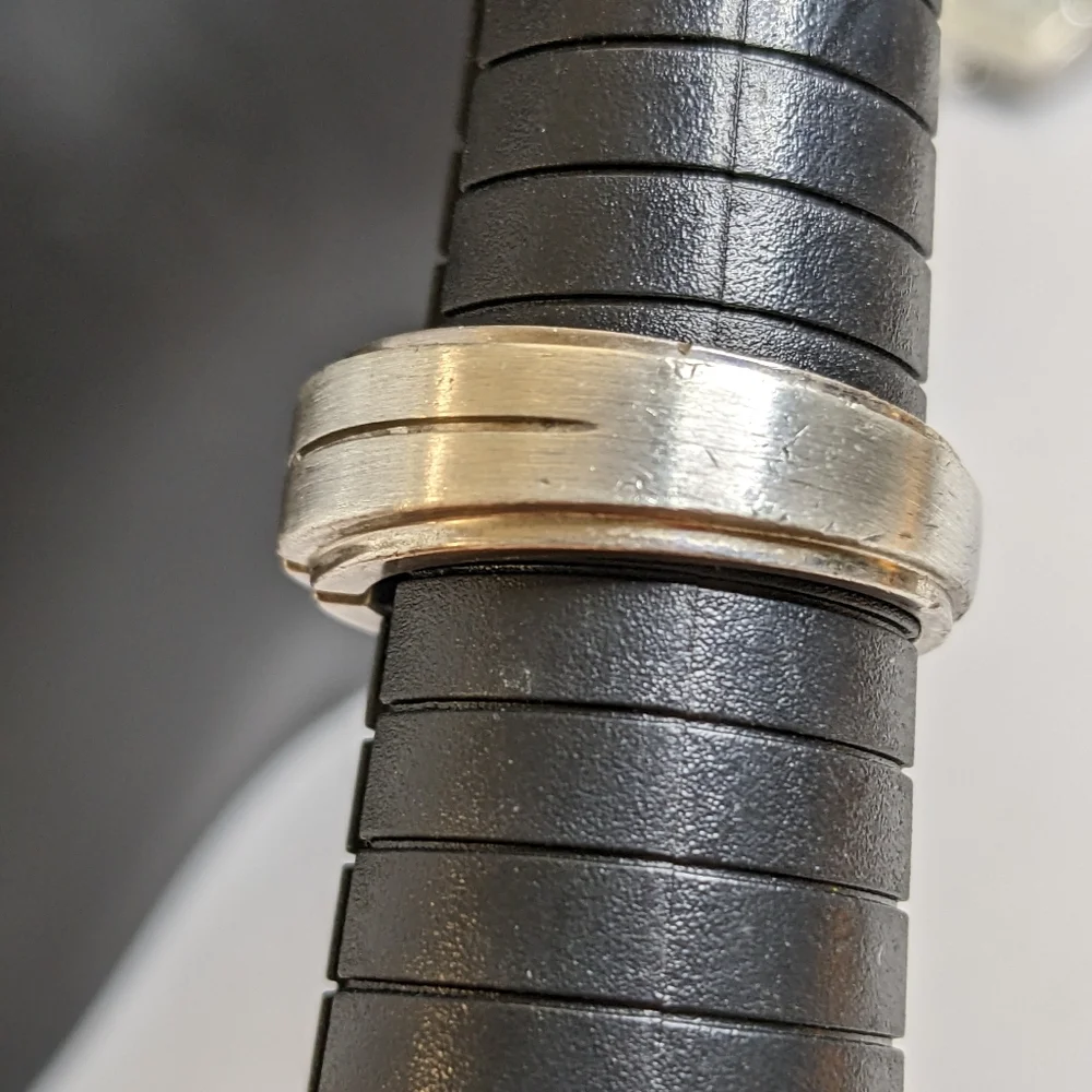 Vintage Men's Sterling Silver Diamond‎ Band Size 10